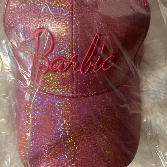 Pink Barbie hat, new without tag, one size fits most - Picture 1 of 11